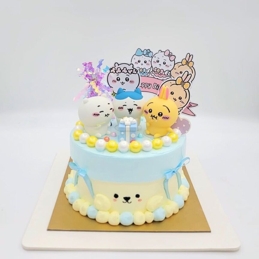 Chiikawa Figure with Ribbon Cake Design