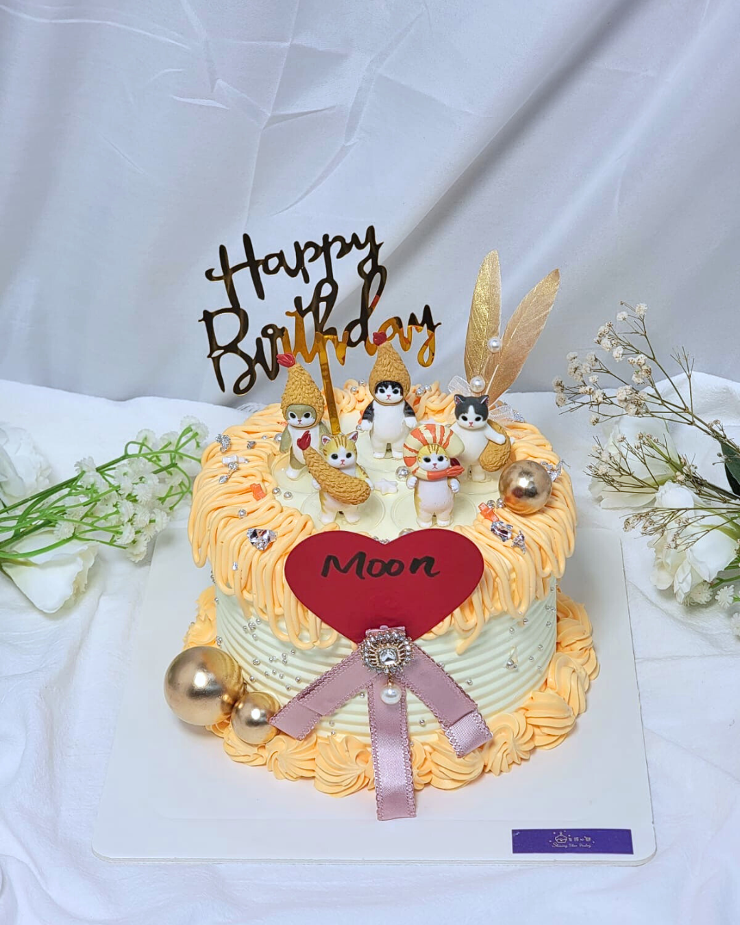 Tempura Shrimp Cat Figure Cake Design